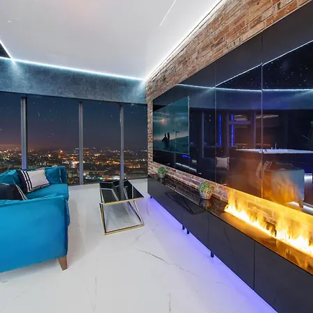 Sky Tower Z Jakuzzi Przy Oknie Lägenhet