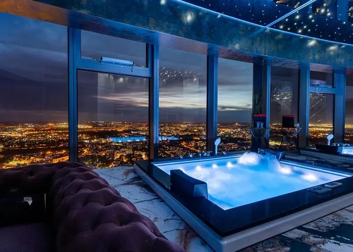 Sky Tower Z Jakuzzi Przy Oknie 公寓 *