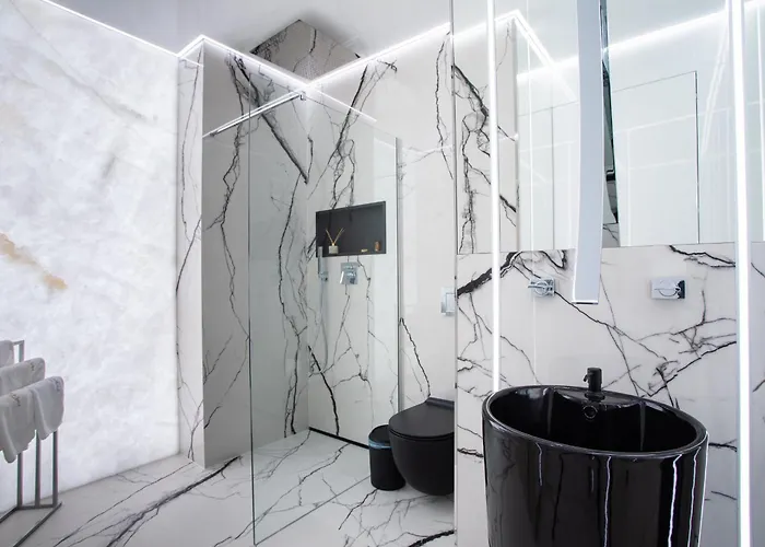 Sky Tower Z Jakuzzi Przy Oknie 公寓 *