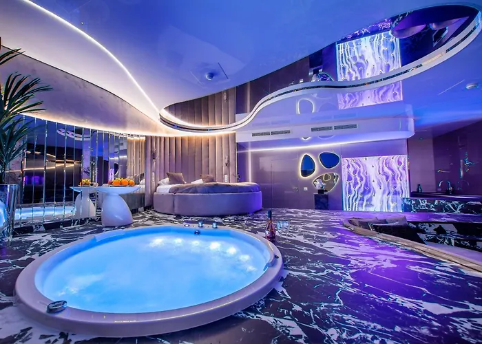 Sky Tower Z Jakuzzi Przy Oknie 公寓 *