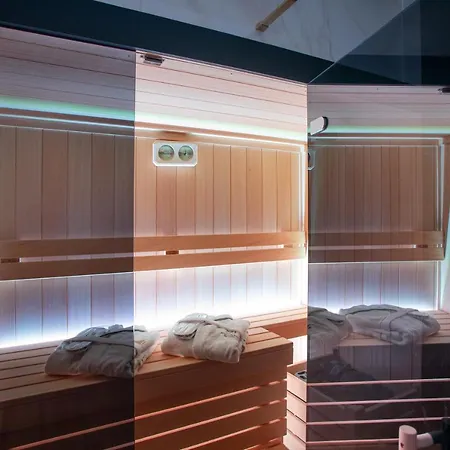 아파트 Sky Tower Z Jakuzzi Przy Oknie