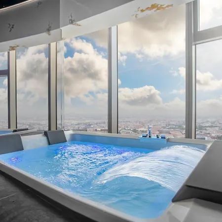 Apartment Sky Tower Z Jakuzzi Przy Oknie *