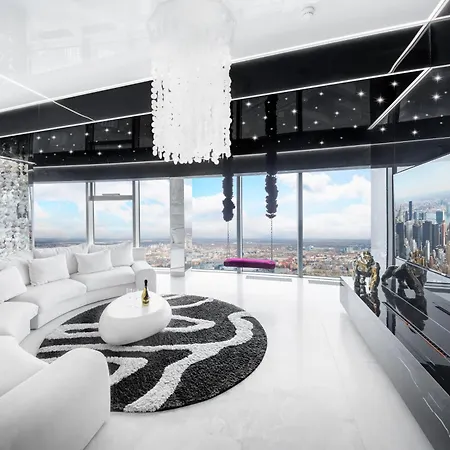 Apartment Sky Tower Z Jakuzzi Przy Oknie