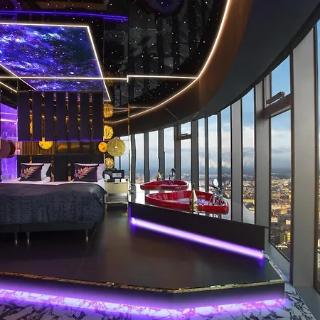 Sky Tower Z Jakuzzi Przy Oknie 아파트 브로츠와프
