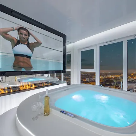 Quorum Z Jacuzzi Z Widokiem Na Odre By Bqqk Apartmán *
