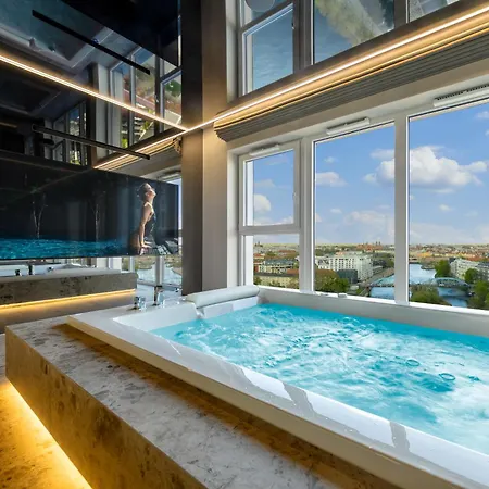 Quorum Z Jacuzzi Z Widokiem Na Odre By Bqqk Apartmán *