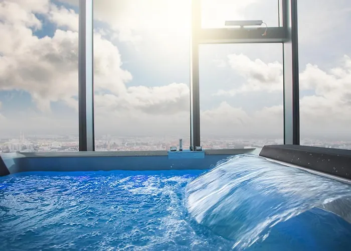 Sky Tower Z Jakuzzi Przy Oknie *