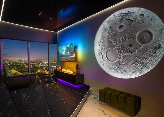 Sky Tower Z Jakuzzi Przy Oknie * فروتسواف