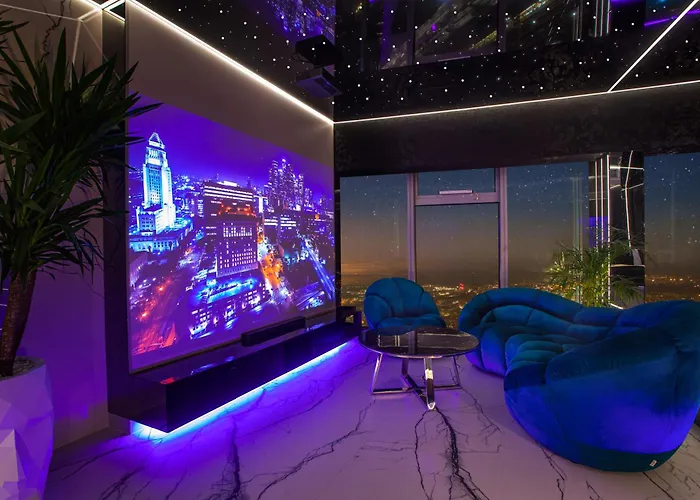 شقة Sky Tower Z Jakuzzi Przy Oknie فروتسواف