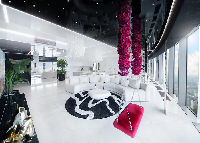 شقة Sky Tower Z Jakuzzi Przy Oknie فروتسواف