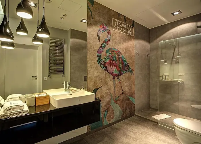 Sky Tower Z Jakuzzi Przy Oknie فروتسواف