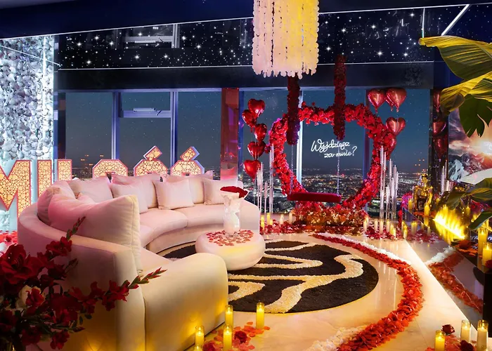 شقة Sky Tower Z Jakuzzi Przy Oknie *