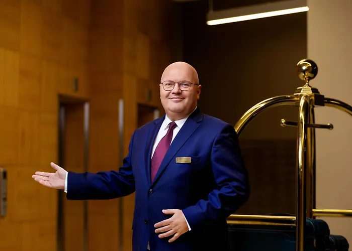 Sky Tower Z Jakuzzi Przy Oknie شقة فروتسواف