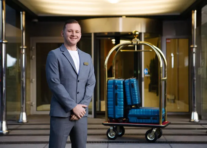 Sky Tower Z Jakuzzi Przy Oknie *