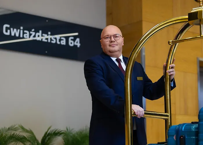 شقة Sky Tower Z Jakuzzi Przy Oknie